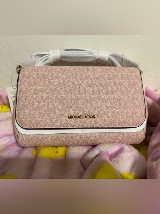 Michael Kors Handbags - Michael Kors Blush Pink Signature Crossbody Bag